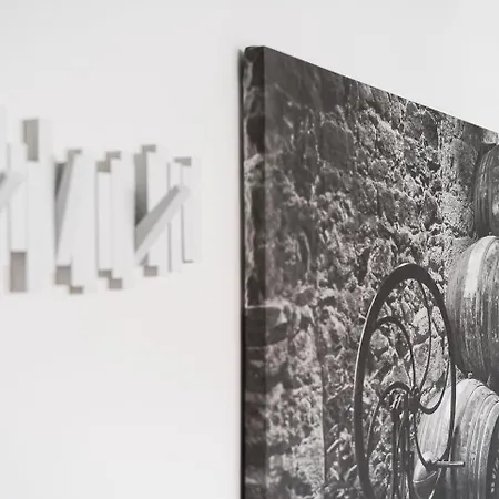 Apartament Guestready - Old Design